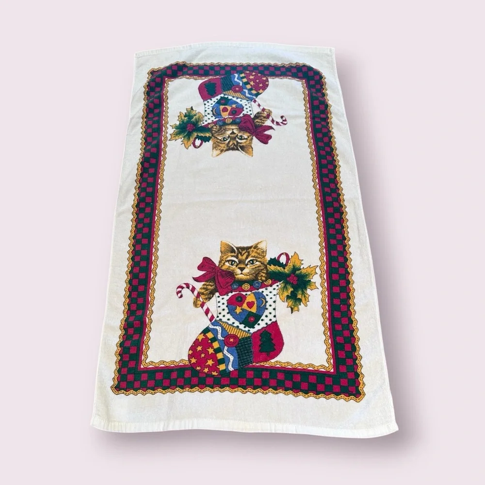 Vintage Festive Cat Holiday Household Towel - White with Red & Green 22